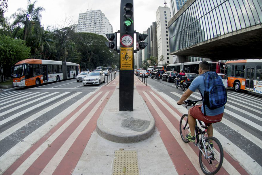 Falta dinheiro para a mobilidade urbana no Brasil?