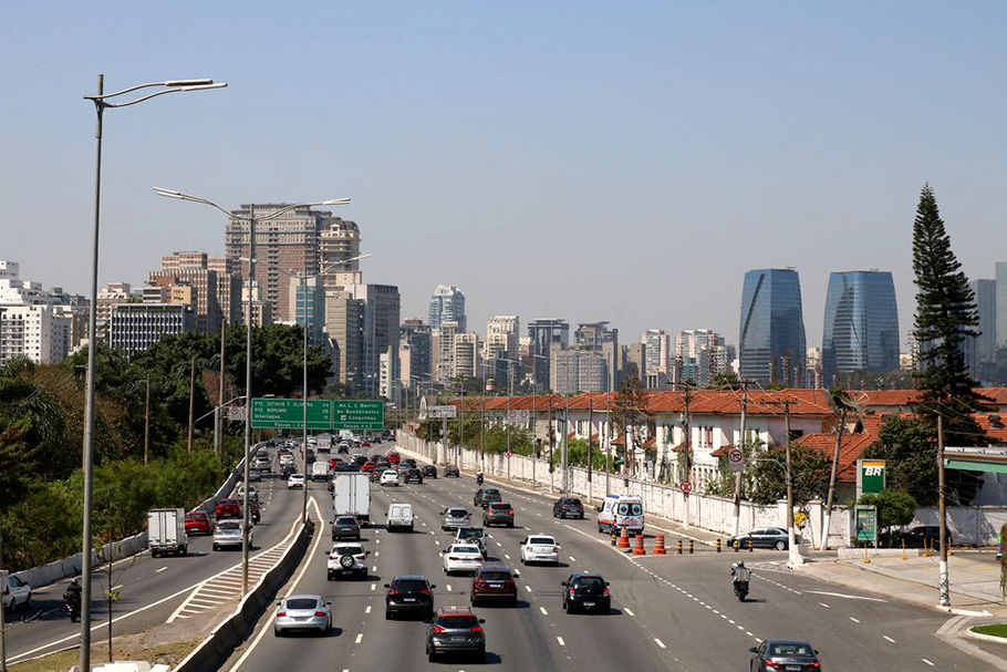 Trânsito na Marginal Pinheiros, São Paulo
