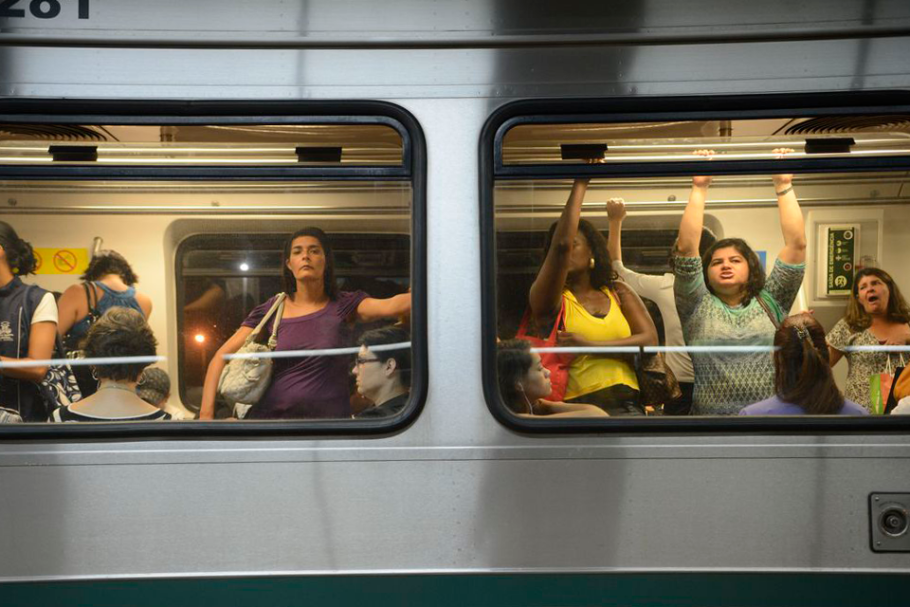 mulheres no trem
