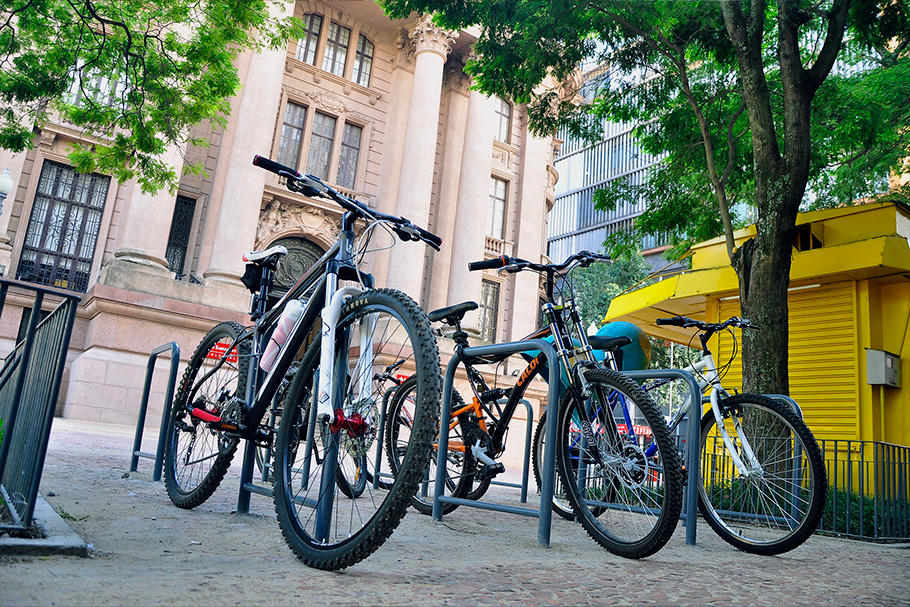 Bicicletário em Porto Alegre