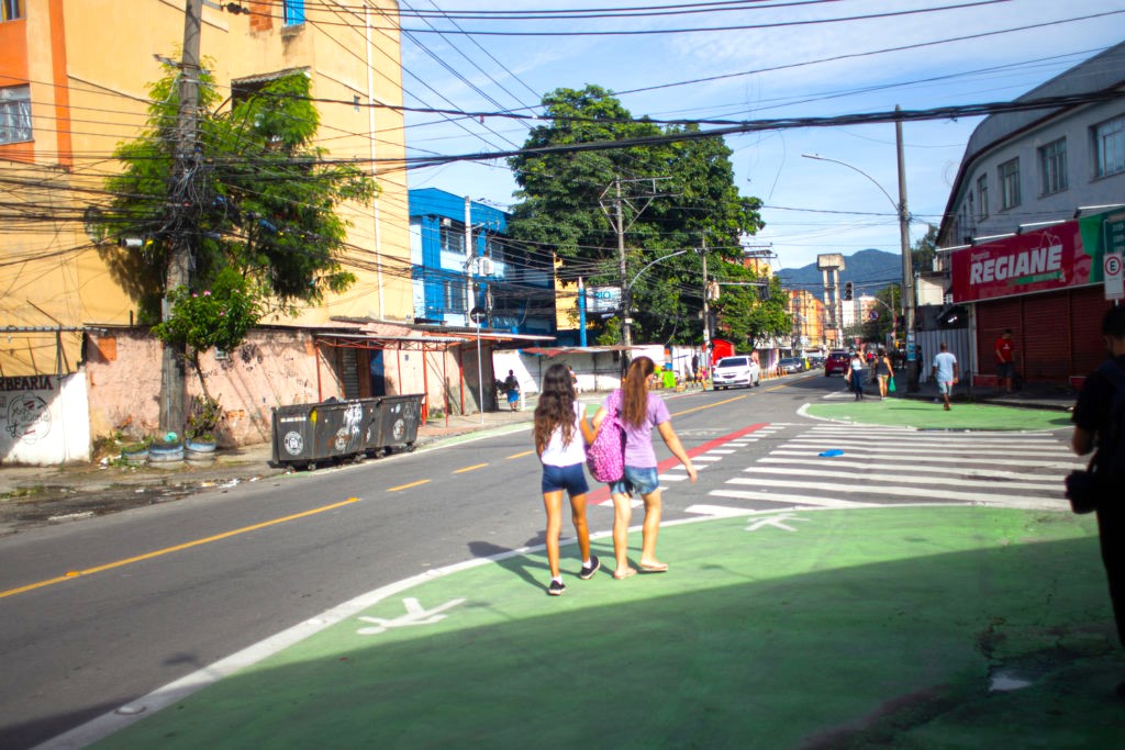 O que o caminhar das crianças ensina sobre a cidade?